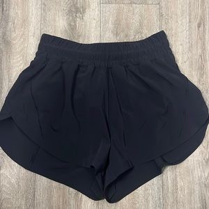 Lululemon track that HR 3in shorts